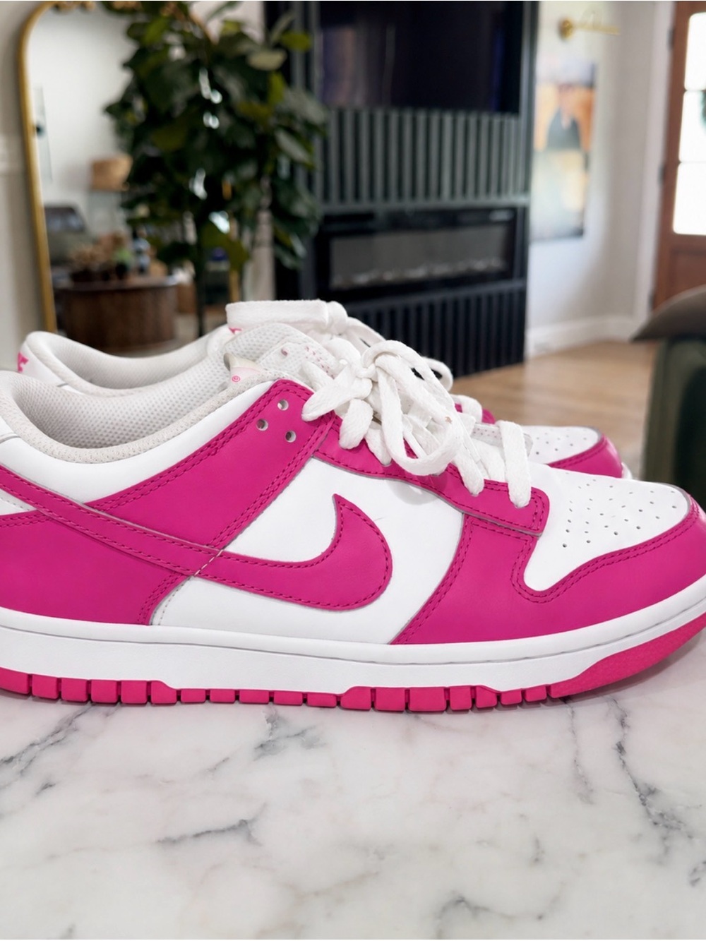 Nike Dunks Kids 7y or women’s 8.5 Low Top Sneakers in White and Bright Pink